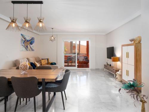 Apartment Urbanización Bermuda Beach by Interhome