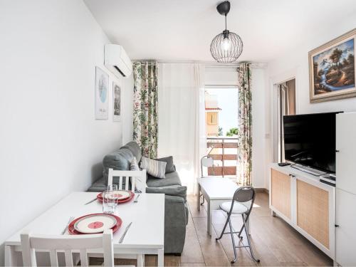 Apartment Las Naciones by Interhome