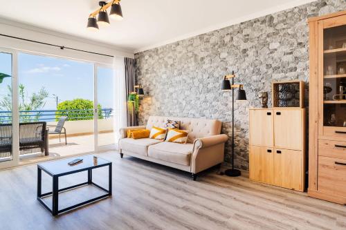 GuestReady - Blue View