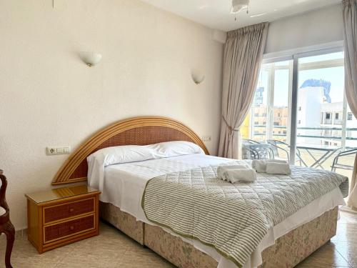 Apartamento en primera linea playa Arenal con 2 dormitorios