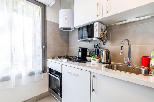 GuestReady - Bright stay in the 17th arr.