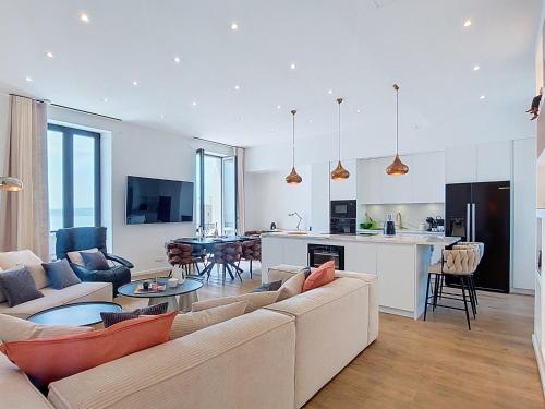 Apartment Le Grand Hotel by Interhome