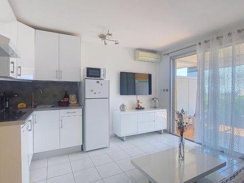 Studio Les Coteaux de la Nartelle-36 by Interhome