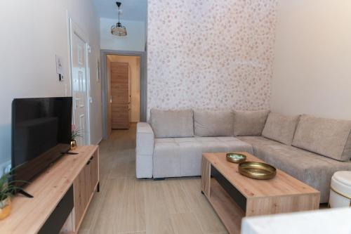 Chriselli Apartment