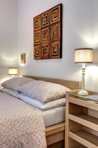 Romantic Hideaway, 5 Min Walk to Florence Central Rail Station SMN