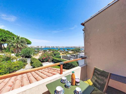 Apartment L'île des Marinas by Interhome