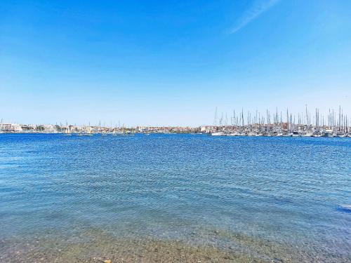 Apartment L'île des Marinas by Interhome