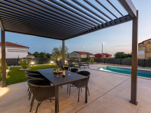 Holiday Home Villa Angelus by Interhome