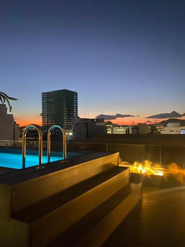 Elysian Hot Tub Suite Piraeus