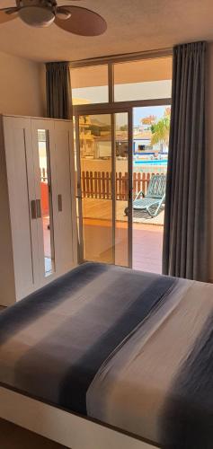 Casa blu Amazing Tenerife Playa Paraiso Rosa Center pool wi-fi