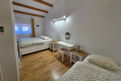 Holiday house with WiFi Rovinjsko Selo, Rovinj - 3431