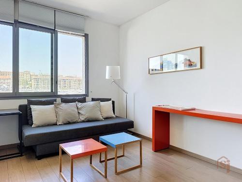 Duplex with a view of the Old Port - AC - Spacious