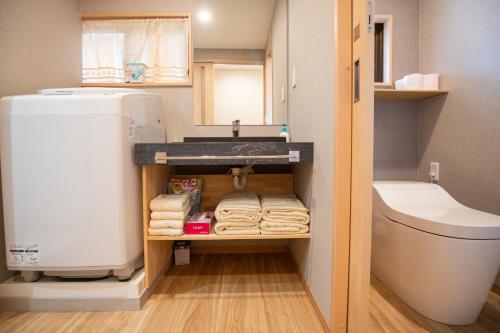 青葉邸-ASAHI 2 Min Walk to Nishikujo Subway 100sqm 4BR Residence near USJ