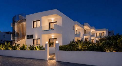 Domenica Beach Apartments