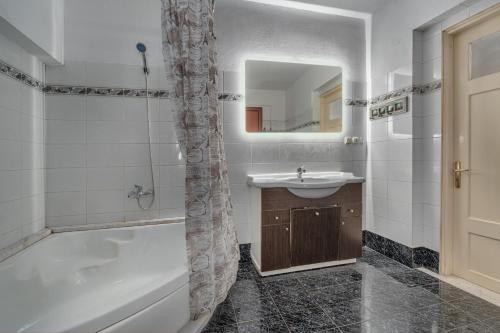 Sokaki Boutique Home
