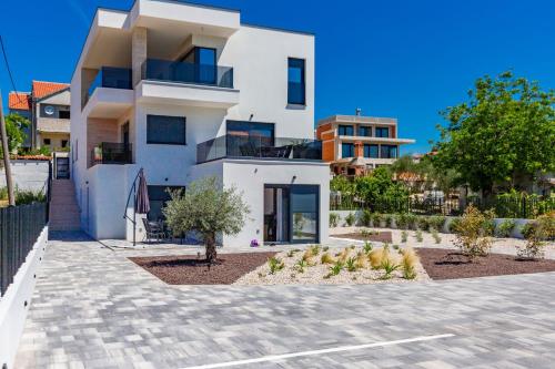 Casa MiA Apartments with parking