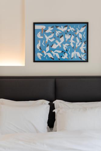 2BR Gem Apt Near Metro In Psiri-Thissio
