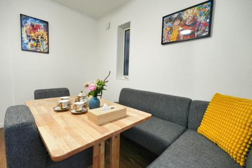 XQC2253 Brand New Private House Steps from Asakusa