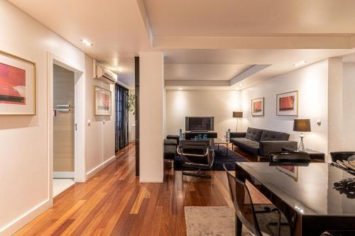 Chiado Deluxe Modern Feel 3 BR Apartment, 3D
