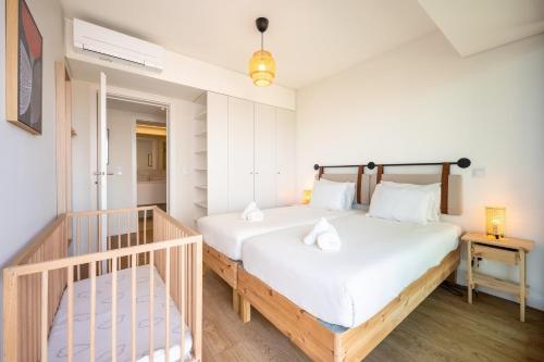 GuestReady - Modern Retreat with Balcony Views