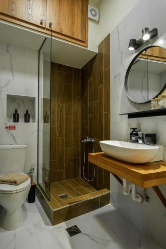 Q Habitat - Easy Living