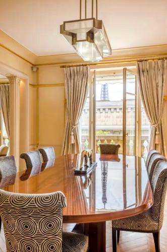 W Trocadéro, Eiffel Tower, Luxury Apartment for 8p