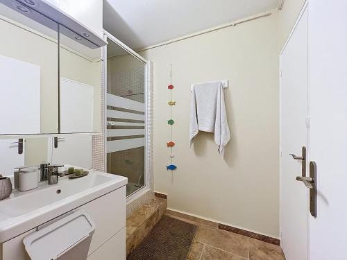 Beautiful 40m2, 1 bedroom apartment with AC in the heart of the city