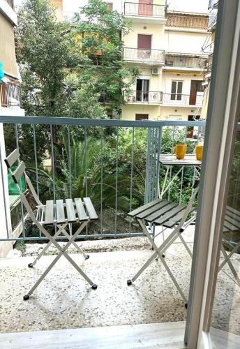 Bright 1R Flat with balcony in Kallithea