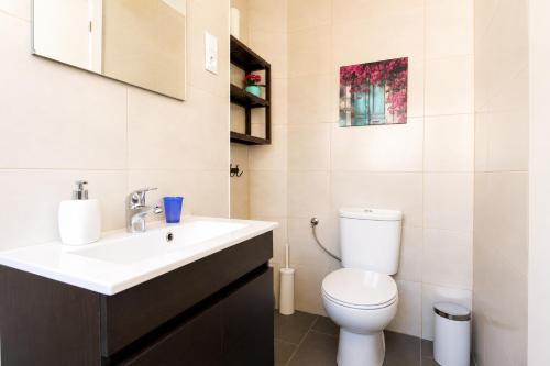 Apartment in Lisbon's Lively City Centre