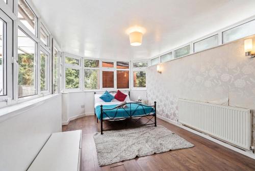 Cosy 5 bedroom Birmingham photo 18