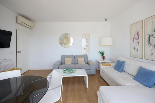 San Pablo Deluxe Suite by Valcambre