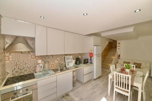 Peaceful Patio & BBQ House-Nazare