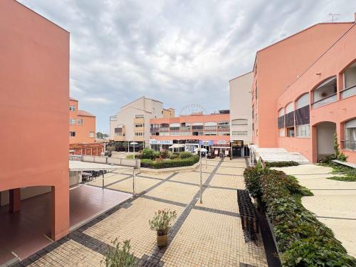Cozy Studio at Saint-Clair Residence Cap d'Agde