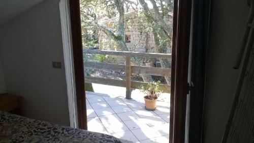 Agriturismo La Vignaにあるバルコニーまたはテラス