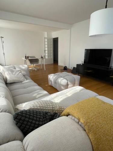 Apartment near Eiffel Tower