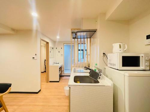 青葉邸-KOHARU 2 Min to Nishikujo Station 60sqm 3BR Residence near USJ
