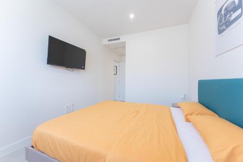 CT 414 - Faro's Casares Coast Apartment