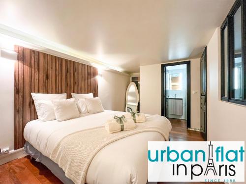 UrbanFlat 09 - Rare Maison de Ville aux Champs-Elysees