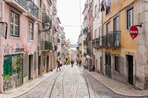 Iconic Tram Views & Loft Living - Loft in Bica