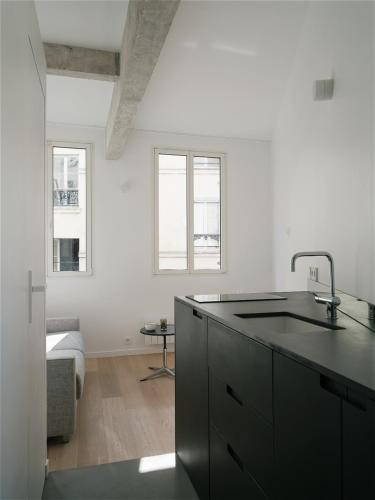 Cozy Bright Parisian Studio Belleville by Weekome