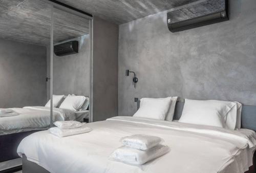 Modern apartment at Kolonaki