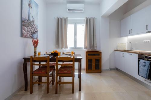 Saint Spyridon Old Town apartment