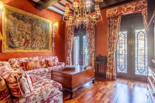 Plaza San Francisco Luxury
