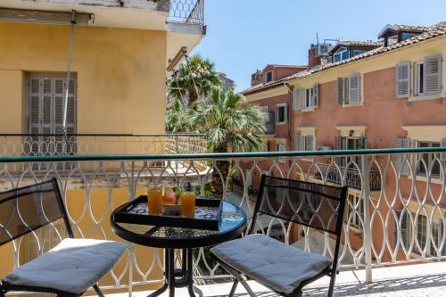 Saint Spyridon Old Town apartment