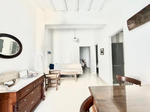 Eirini's House, centrally located in Parikia