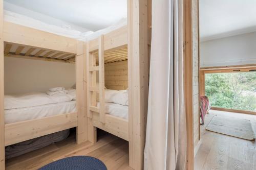 Renovated duplex with a balcony and parking space
