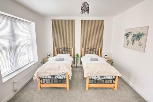Modern Family & Contractor Home - Free Parking - Garden - Sleeps 6 - Fast WiFi - photo 22
