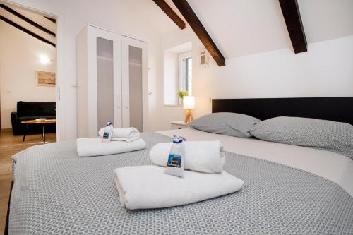 Sugar Suite,Self Check In,Split City Center!!