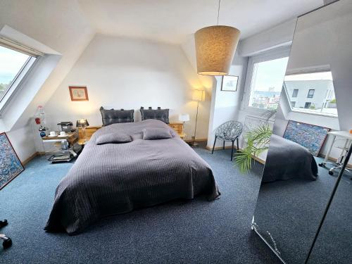 Suite place de l'Etoile