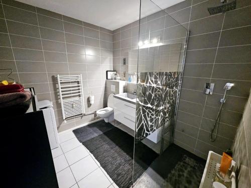 Suite place de l'Etoile